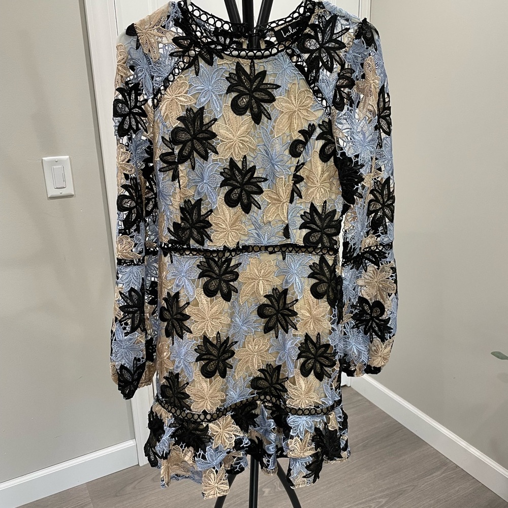 Lulus Floral Crochet mini dress